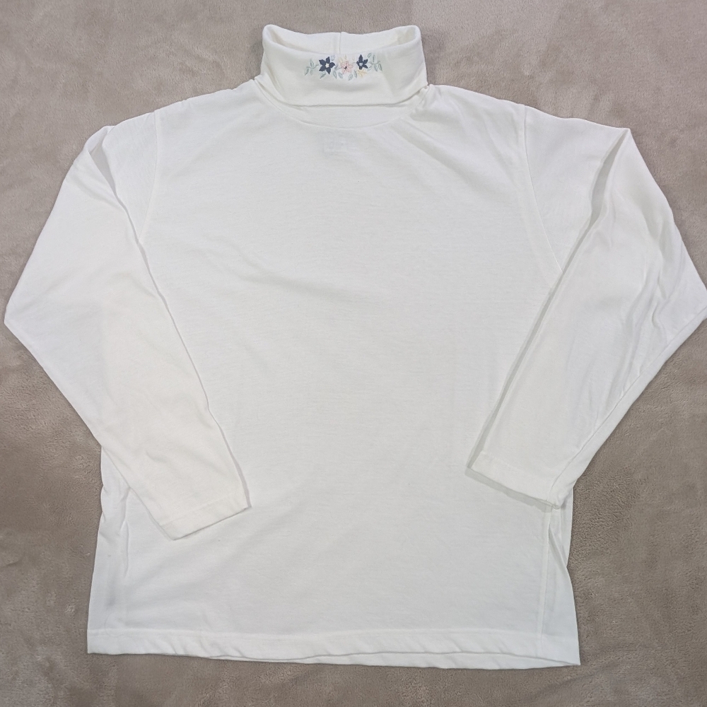 Vtg Gina Peters White Turtleneck Sweater Flower Embroidery Medium 90s Boho